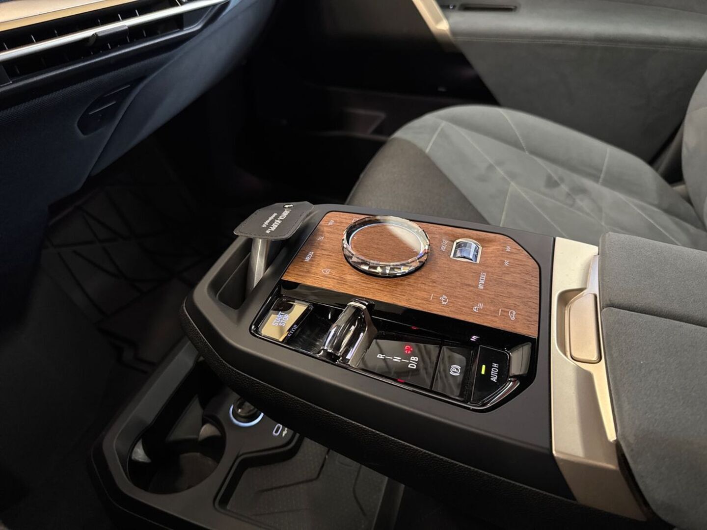 BMW iX 2021