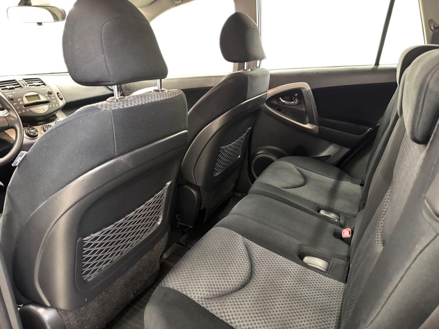 TOYOTA RAV4 2006