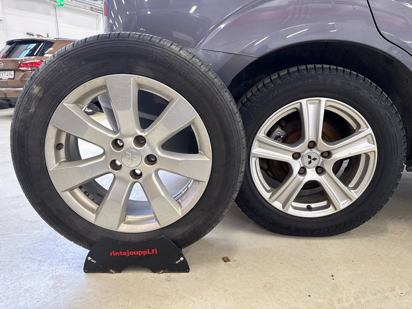 MITSUBISHI Outlander 2012