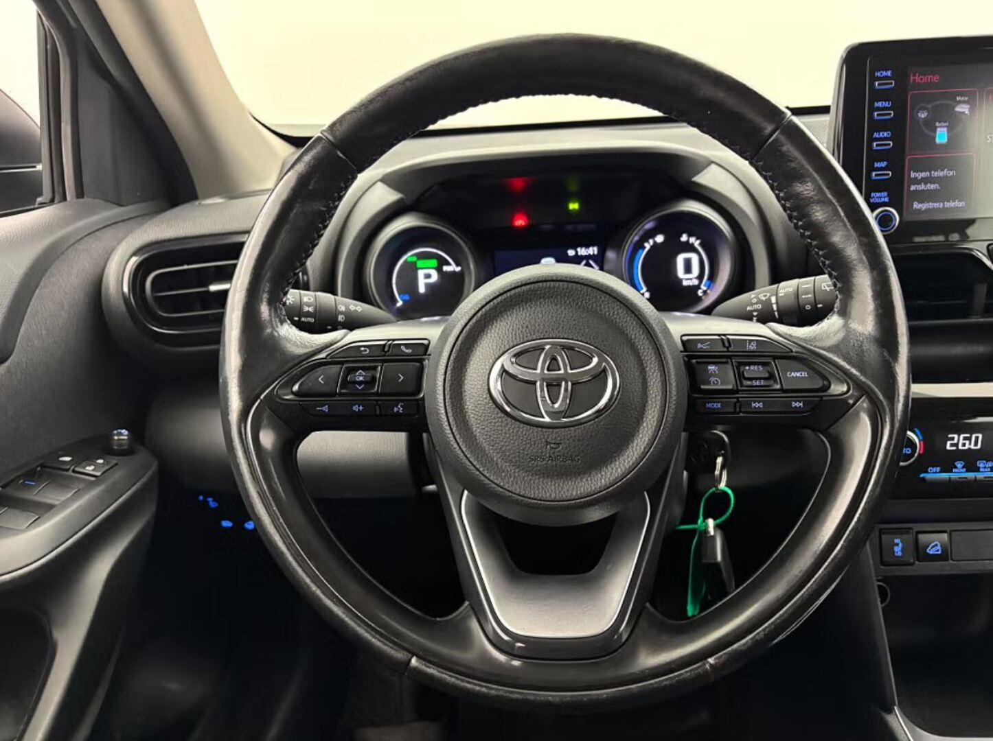 TOYOTA Yaris Cross 2023