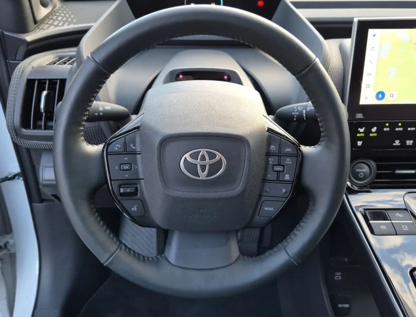 TOYOTA bZ4X 2025