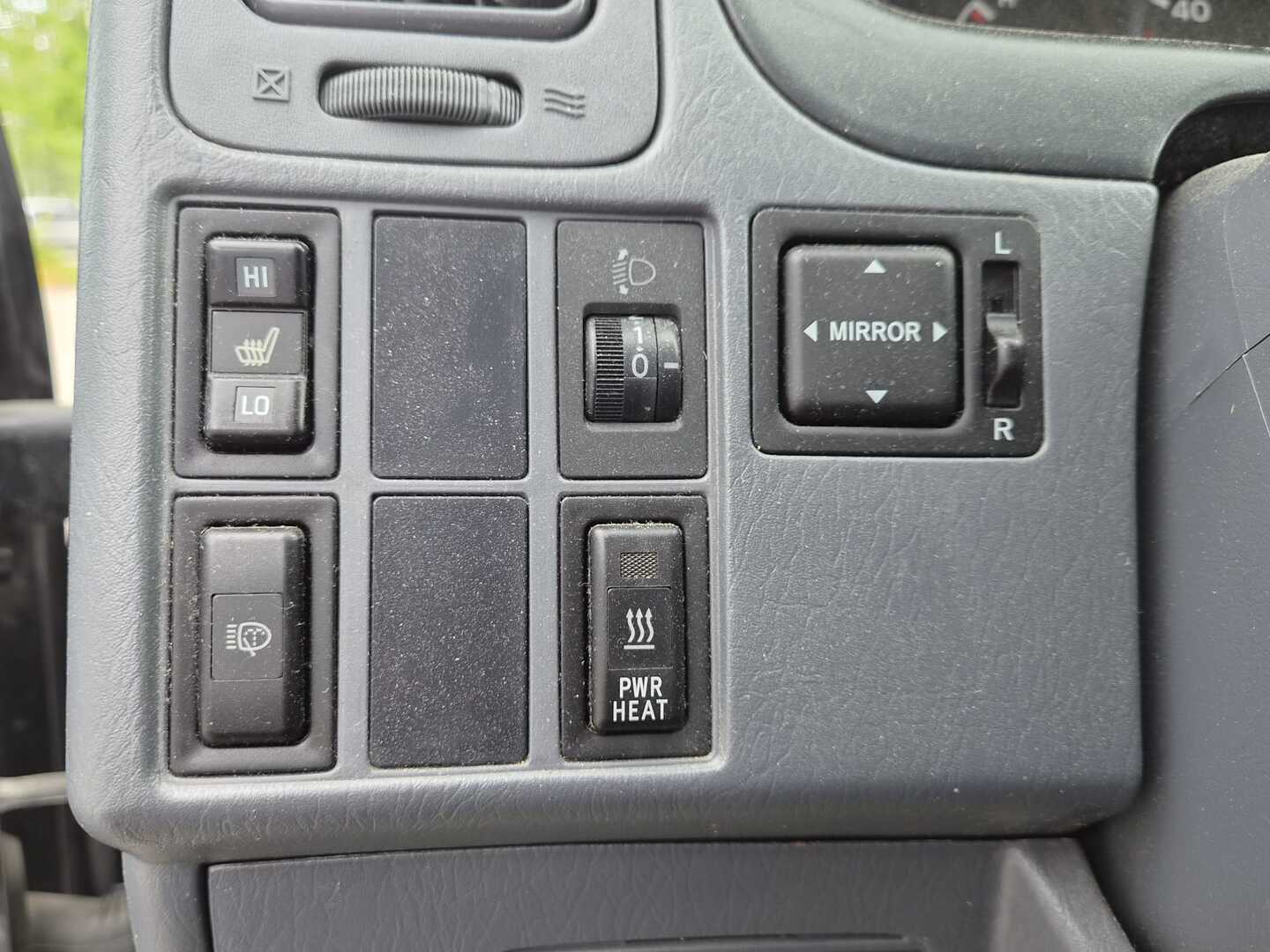 TOYOTA Hiace 2010