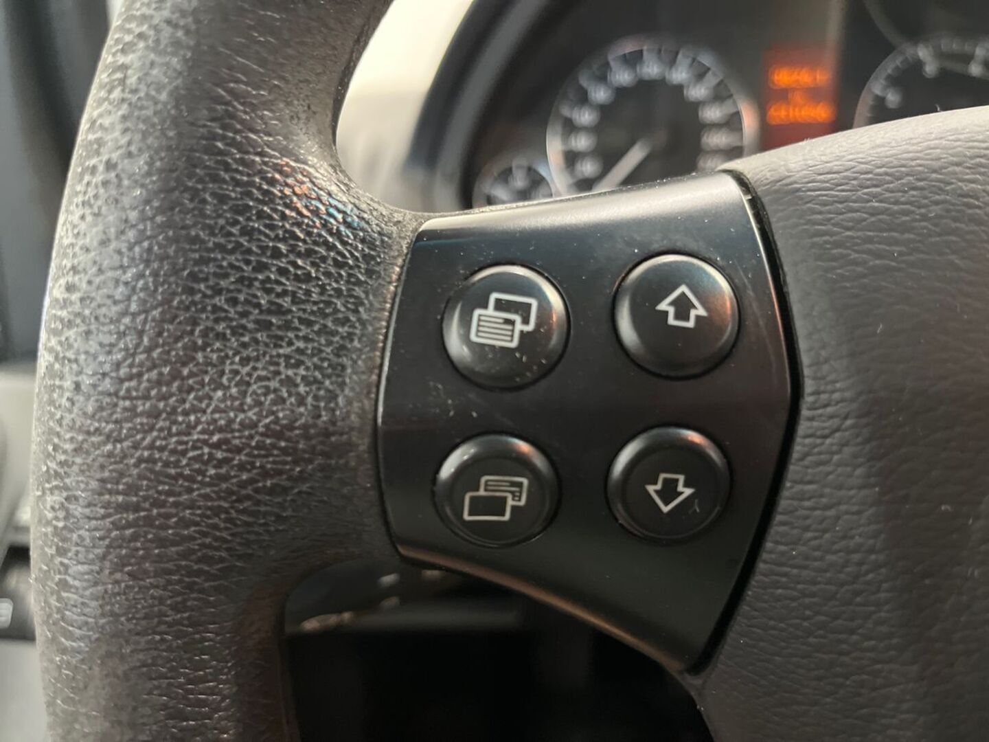 MERCEDES-BENZ A 2010