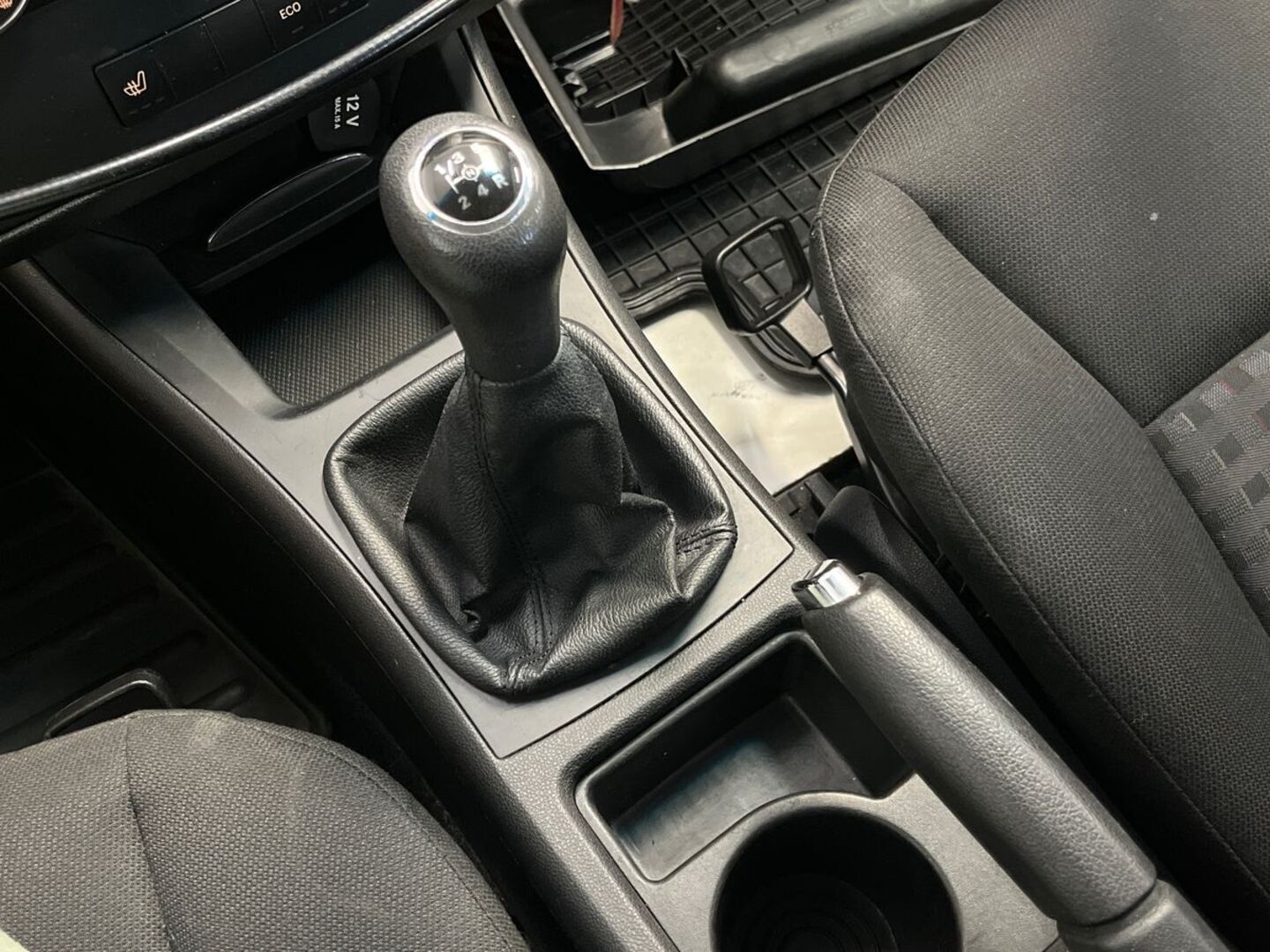 MERCEDES-BENZ A 2010
