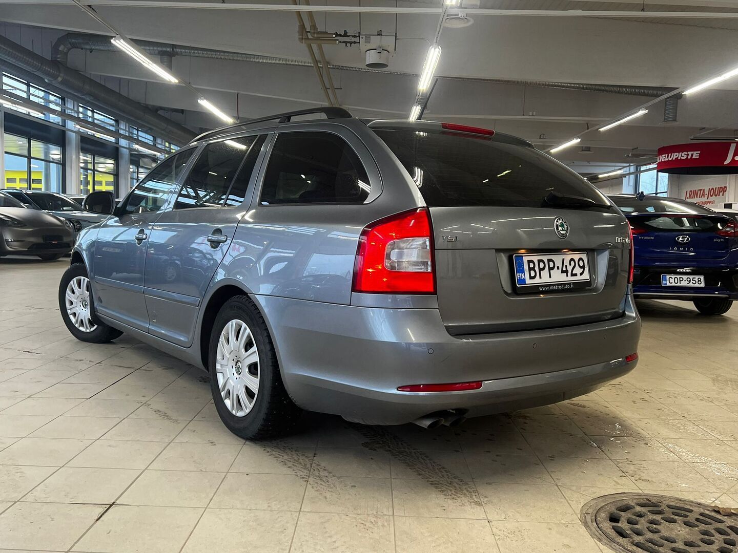 SKODA Octavia 2011
