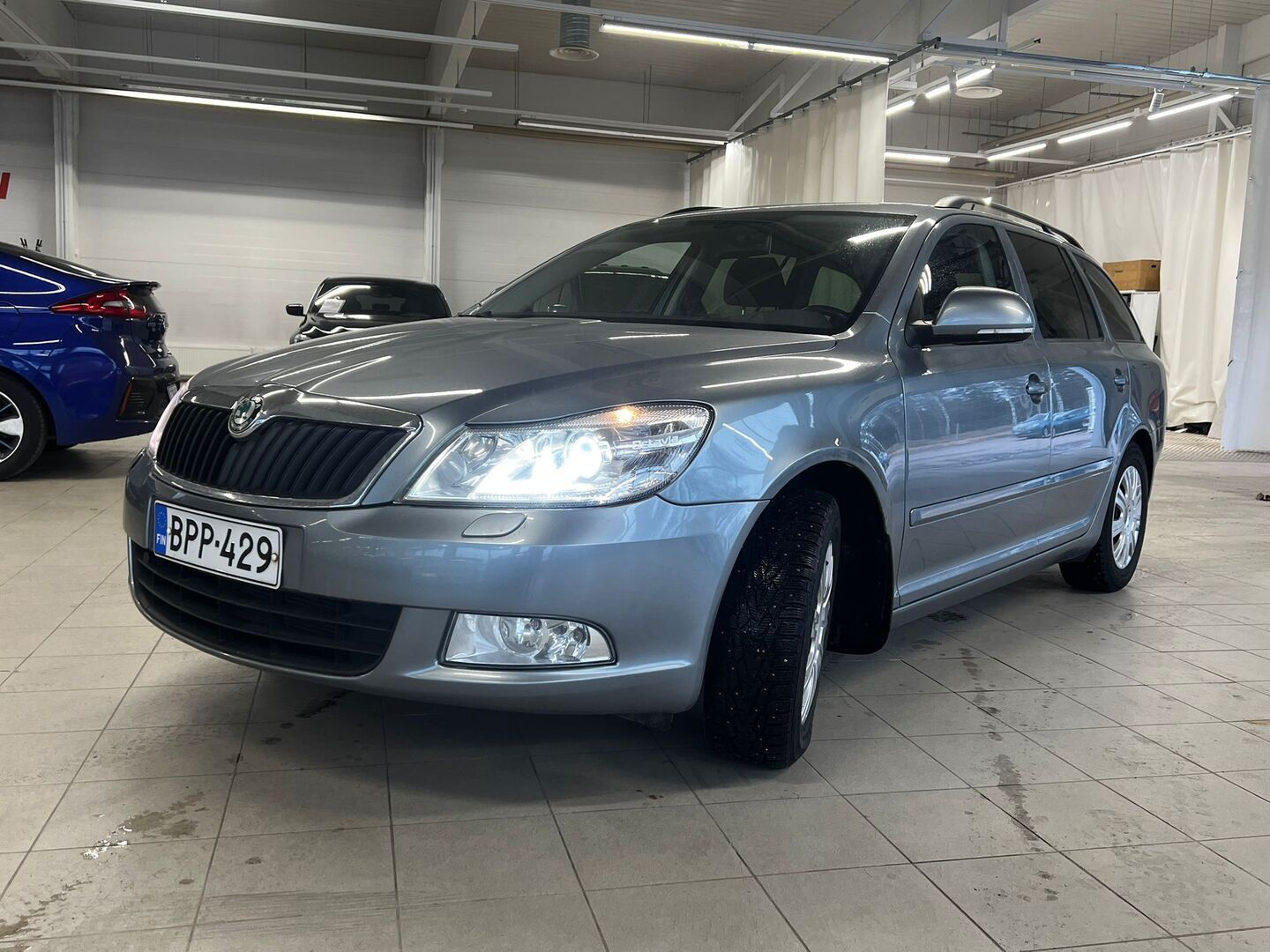 SKODA Octavia 2011