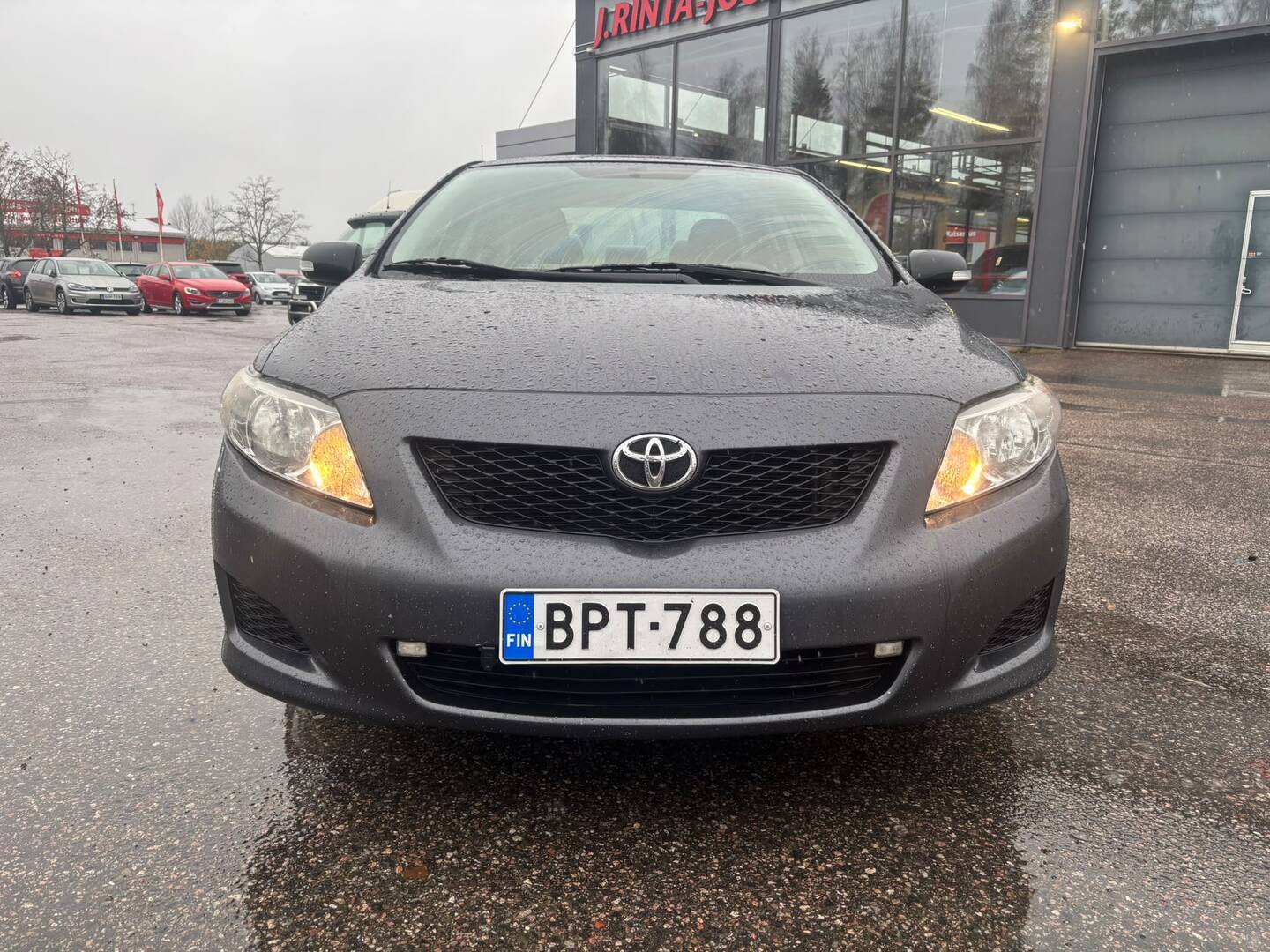 TOYOTA Corolla 2010