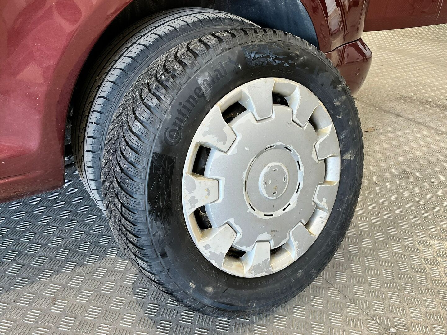 VOLKSWAGEN Caddy 2013