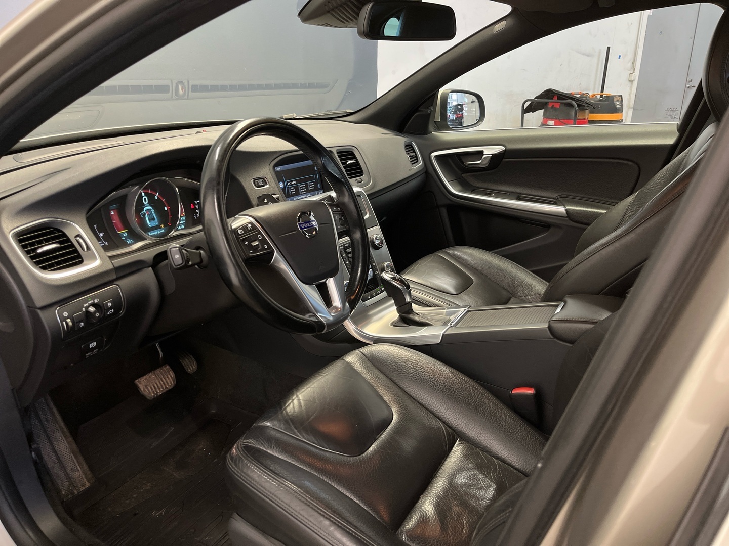 VOLVO S60 11