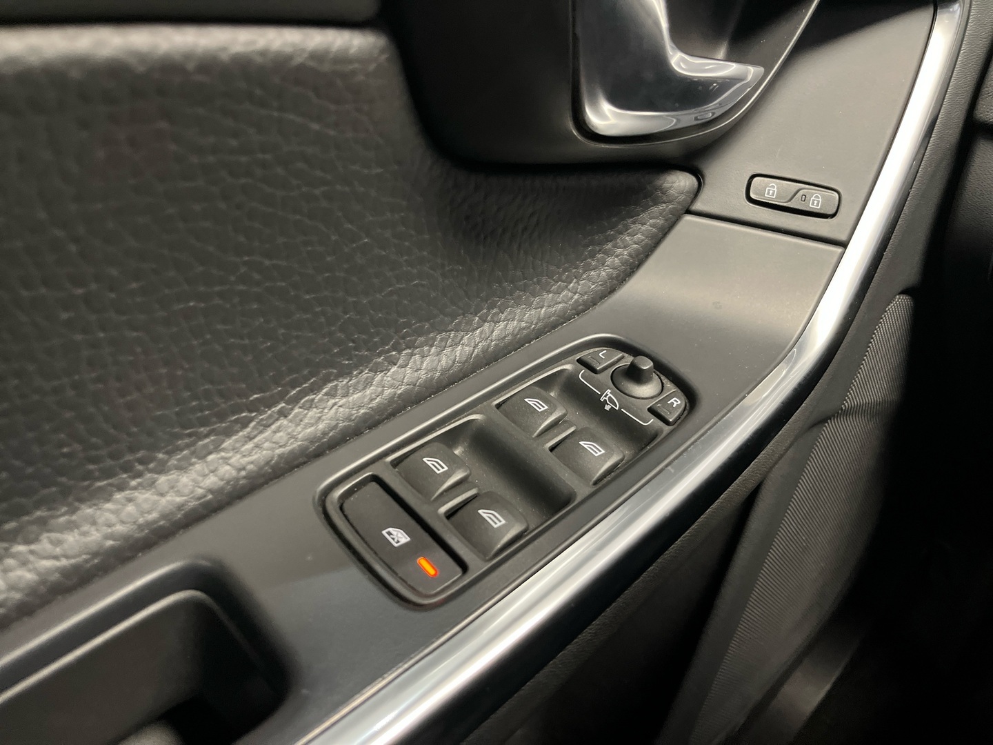 VOLVO S60 12