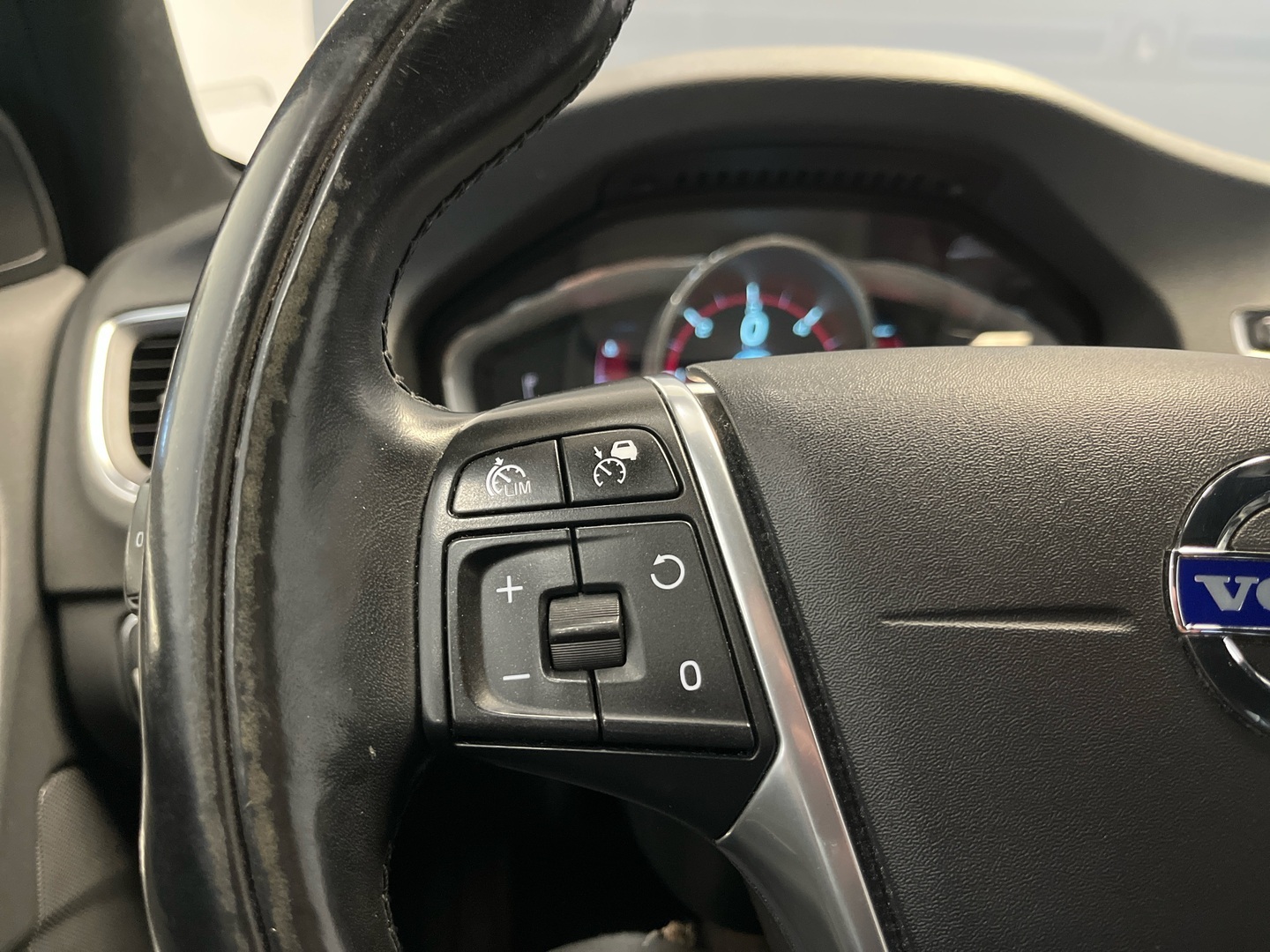 VOLVO S60 14