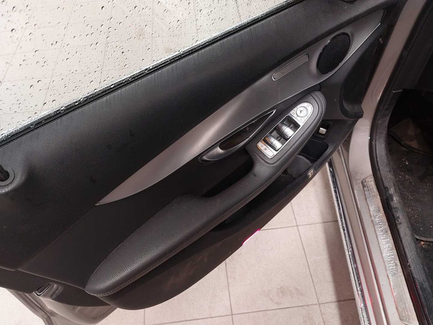 MERCEDES-BENZ C 2019