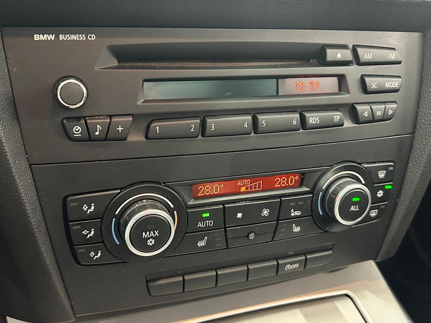 BMW 318 2011