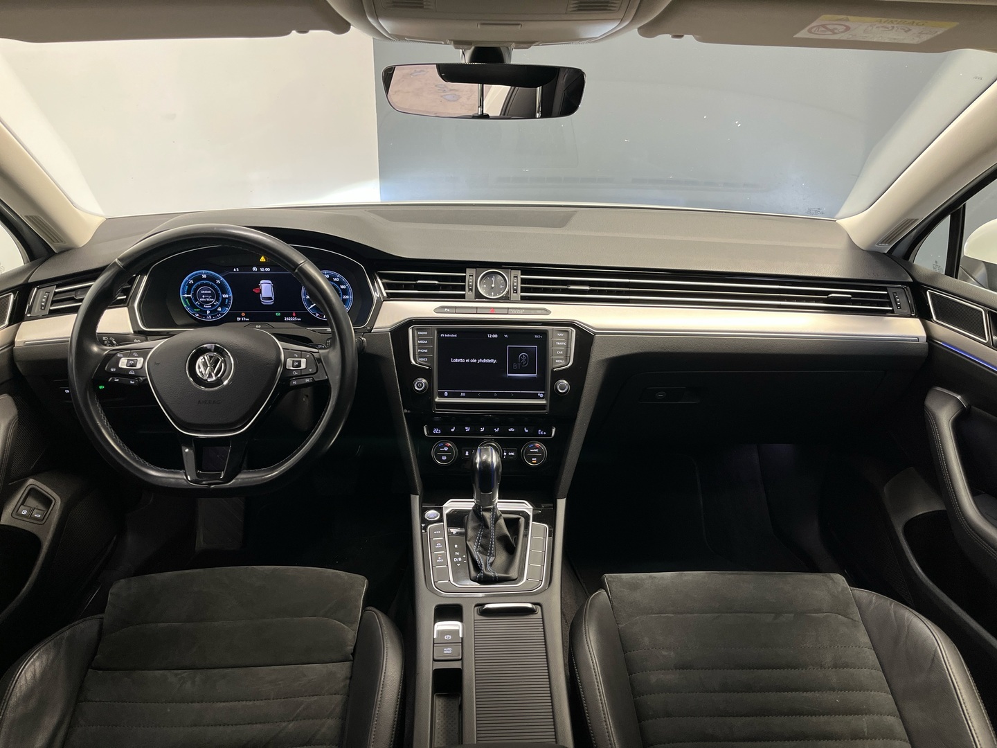VOLKSWAGEN Passat 2016