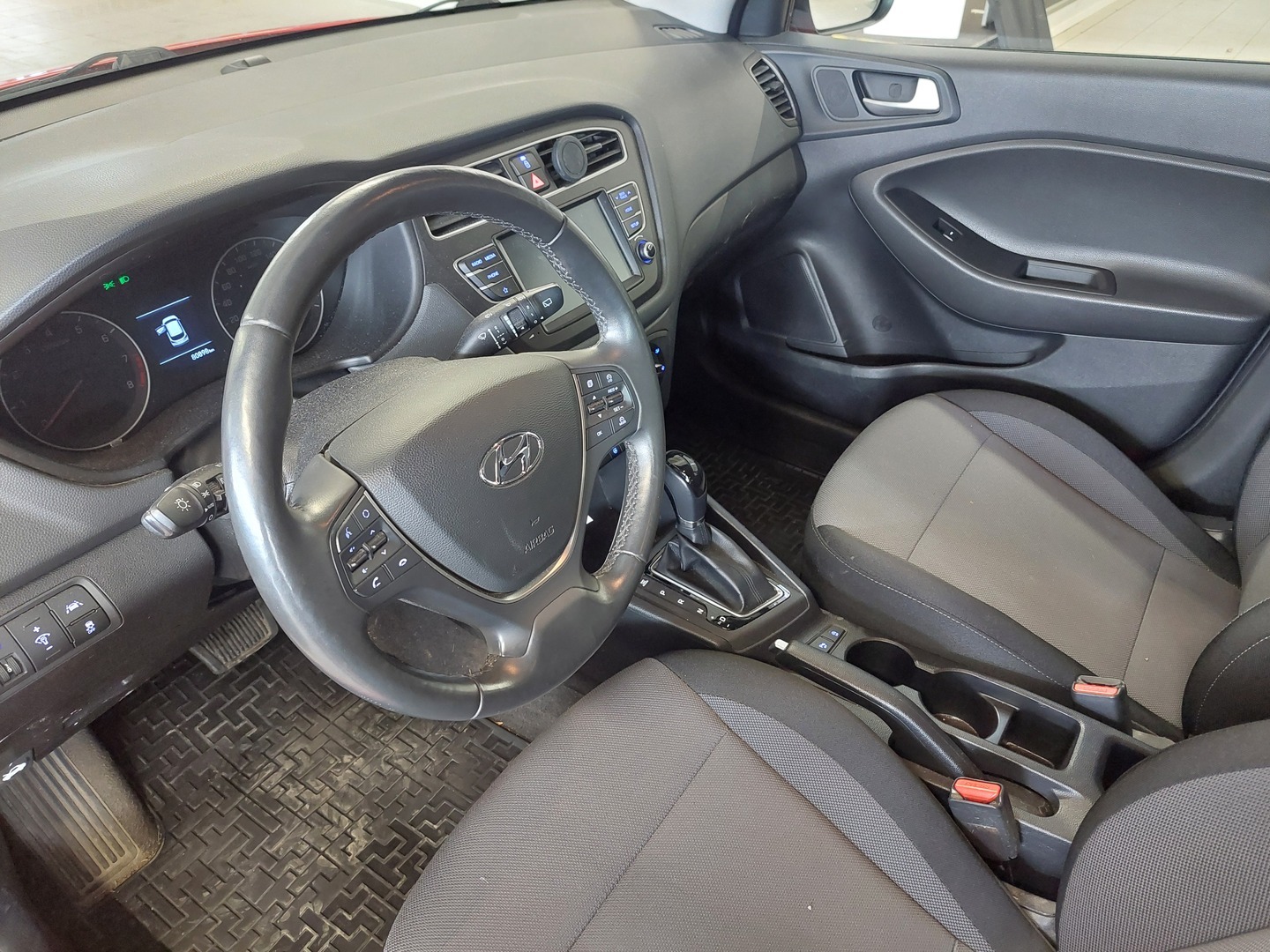 HYUNDAI i20 Hatchback 2019