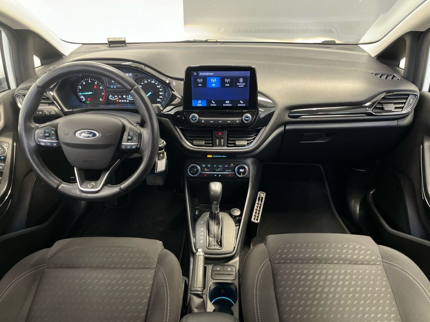 FORD Fiesta 24