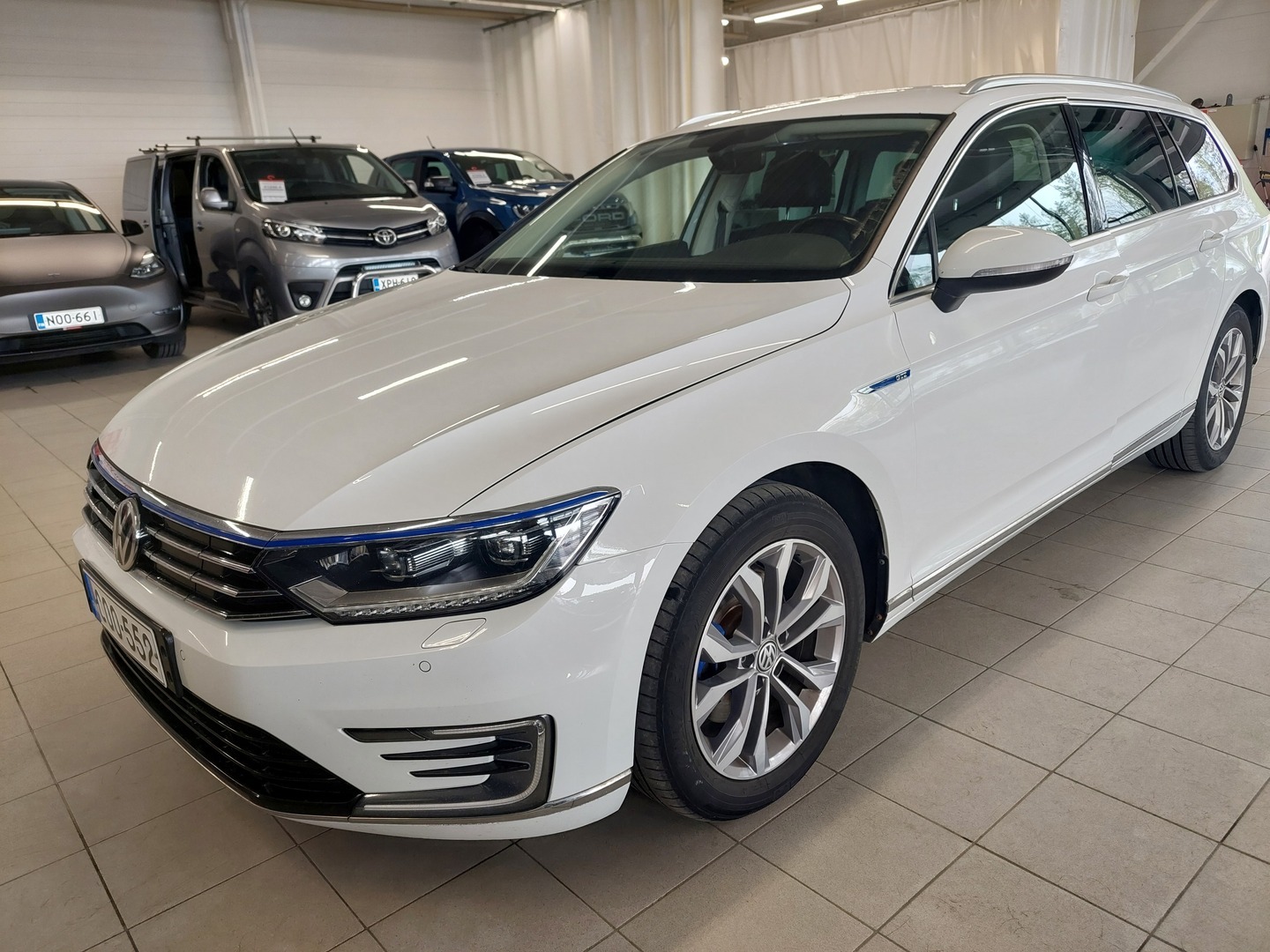 VOLKSWAGEN Passat 2016