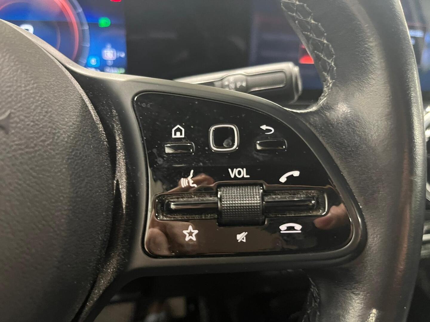 MERCEDES-BENZ B 2020