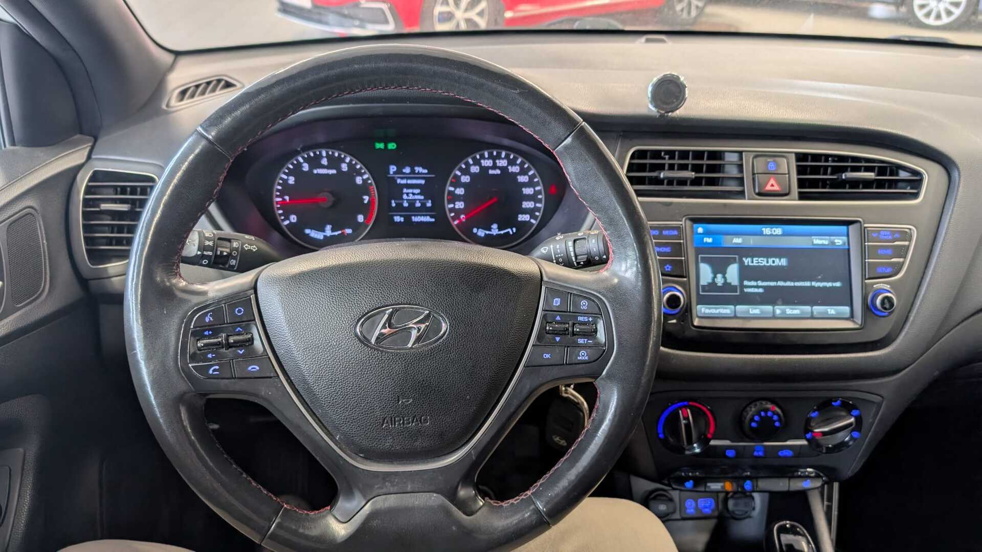 HYUNDAI i20 Hatchback 2019