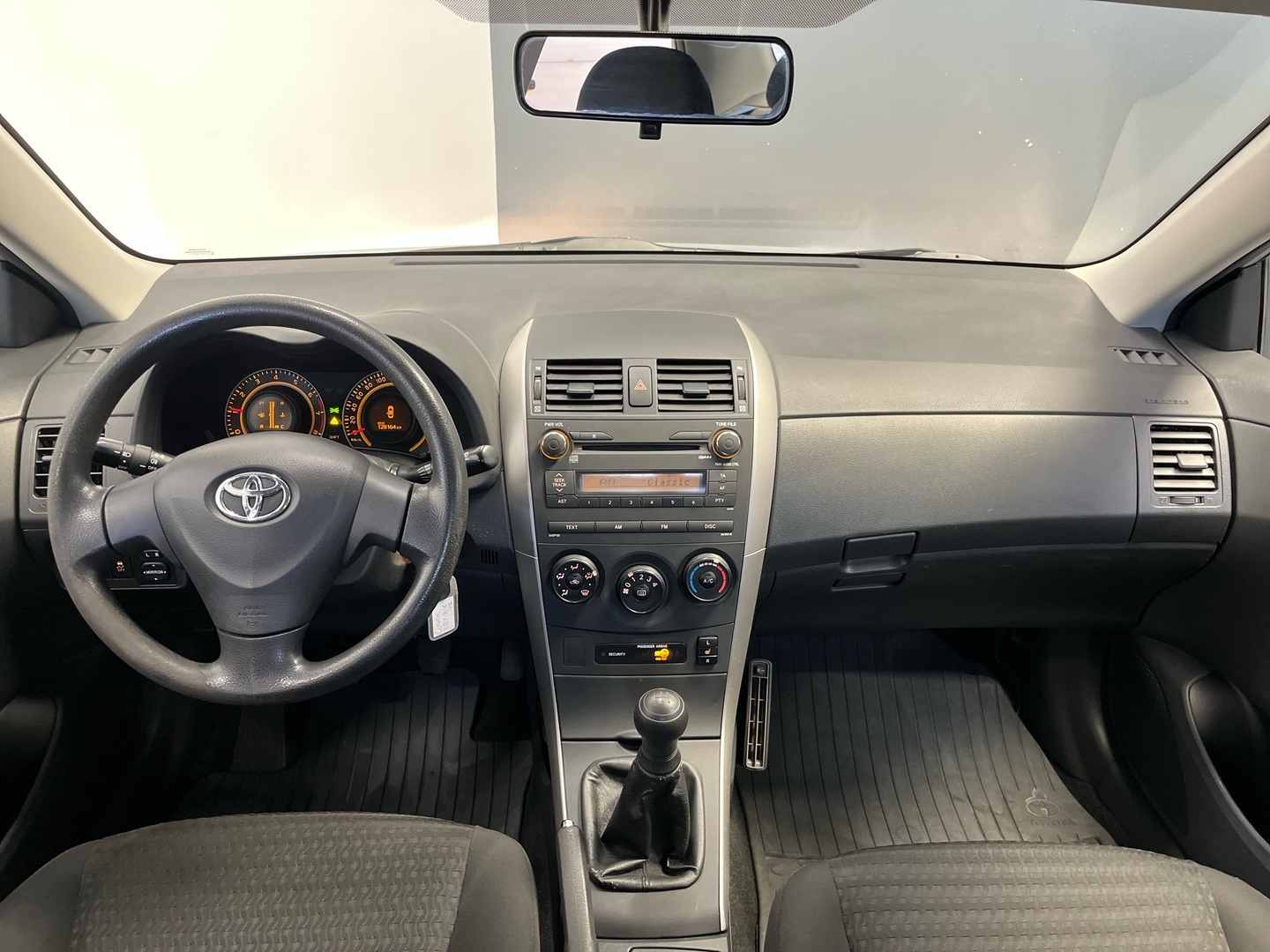 TOYOTA Corolla 2008