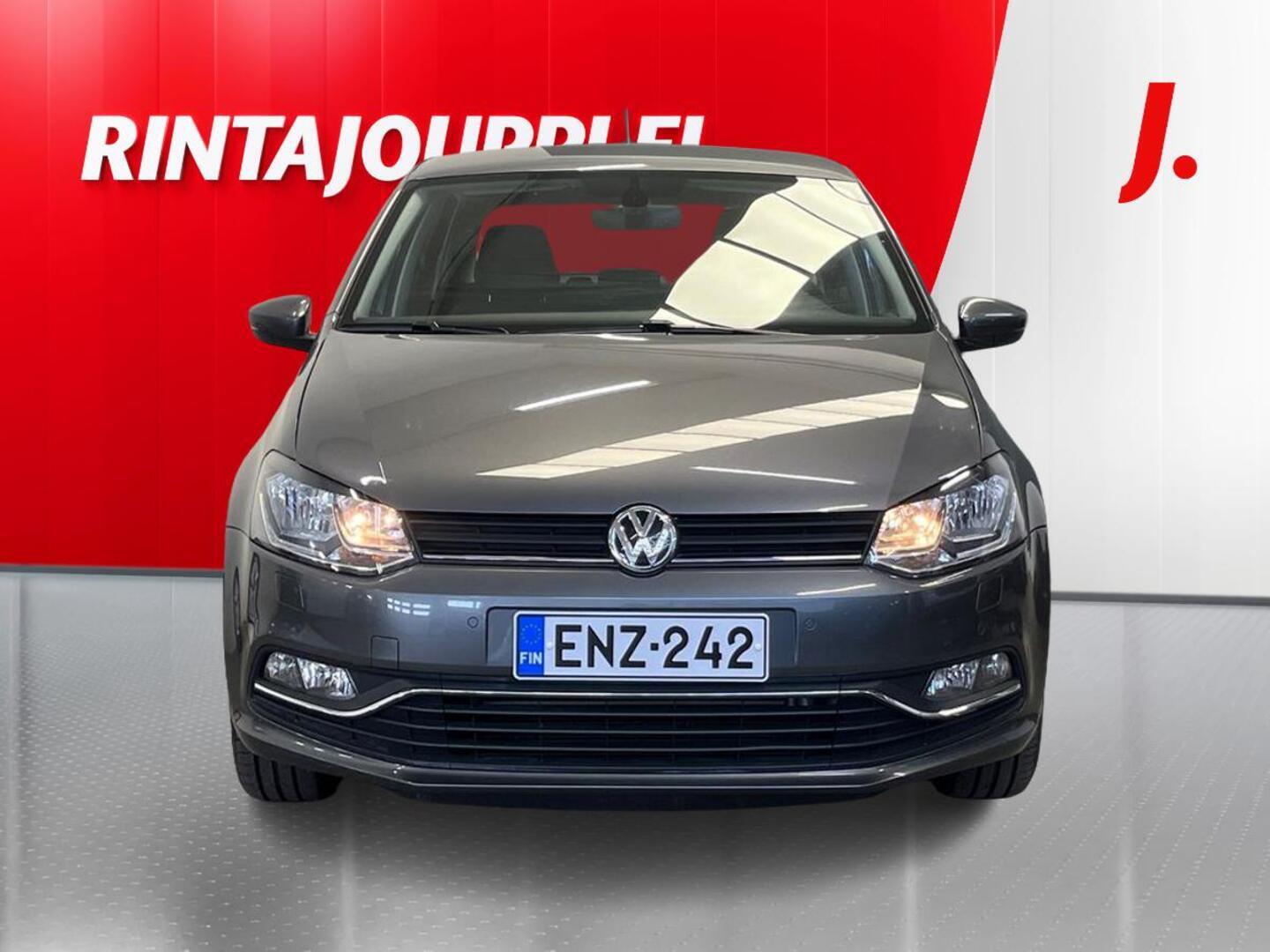 VOLKSWAGEN Polo 2014