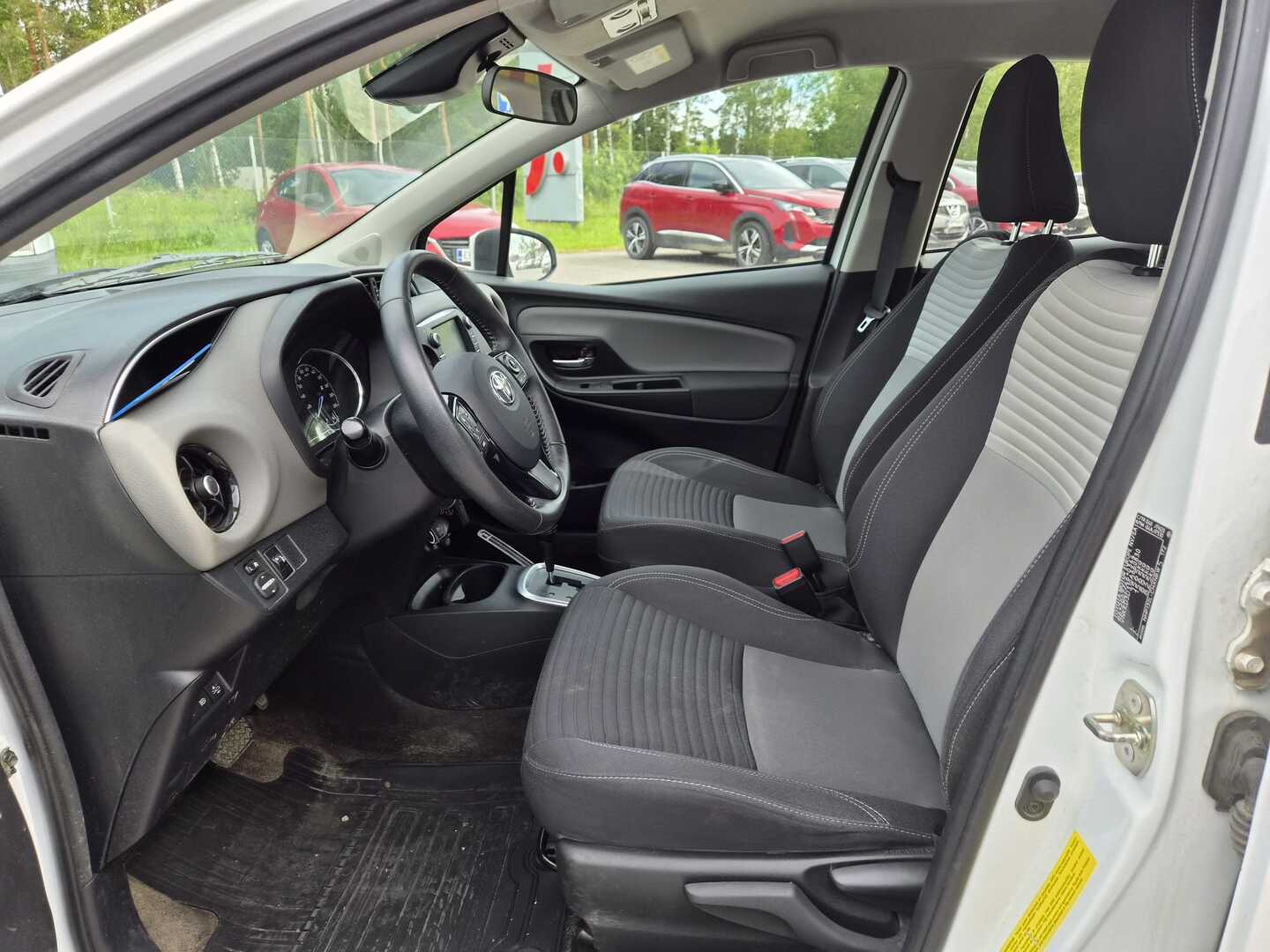 TOYOTA Yaris 2020
