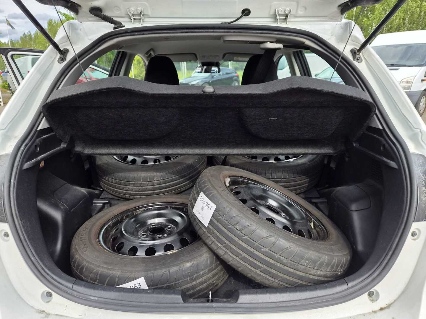 TOYOTA Yaris 2020