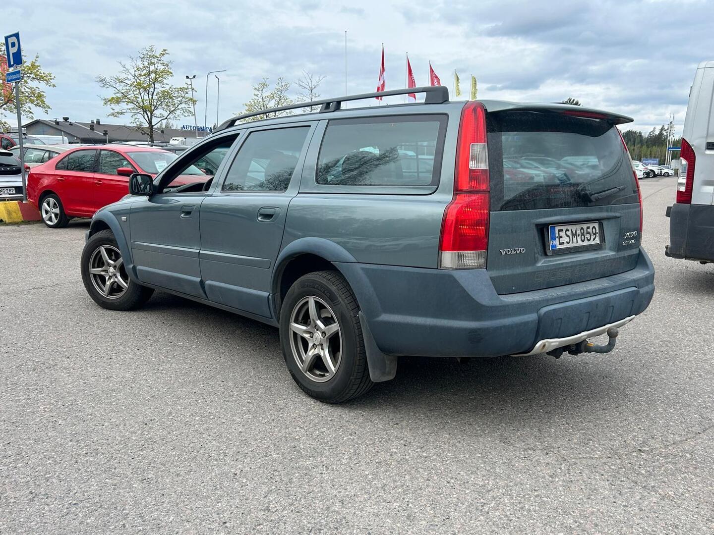 VOLVO XC70 2003