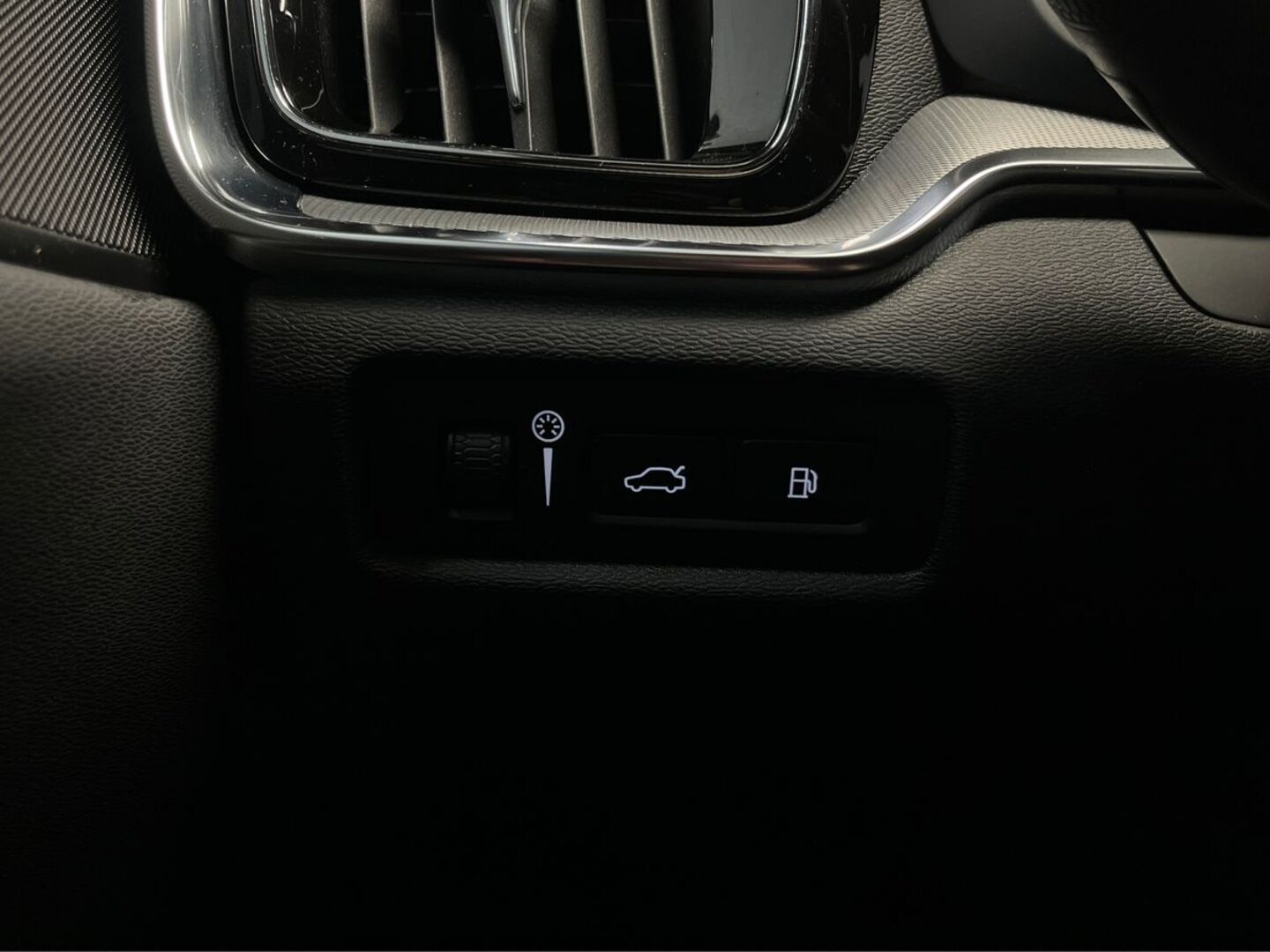VOLVO V60 24