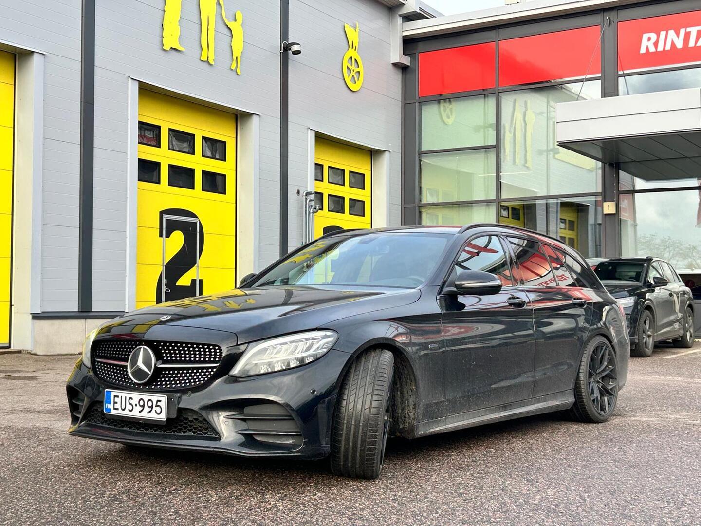 MERCEDES-BENZ C 2020