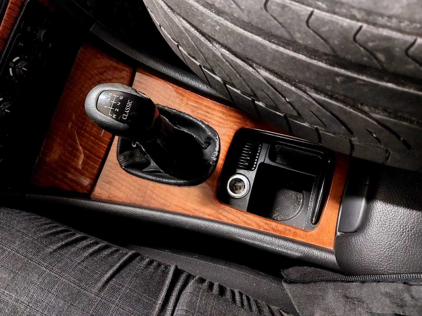 MERCEDES-BENZ C 2002