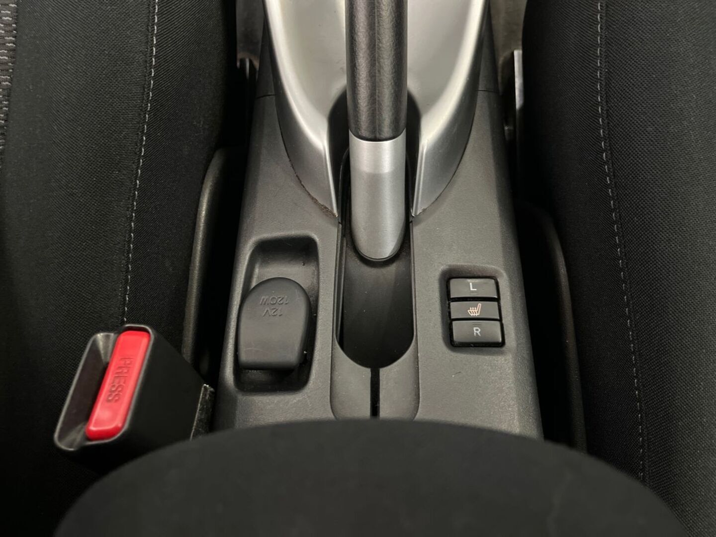 TOYOTA Auris 20