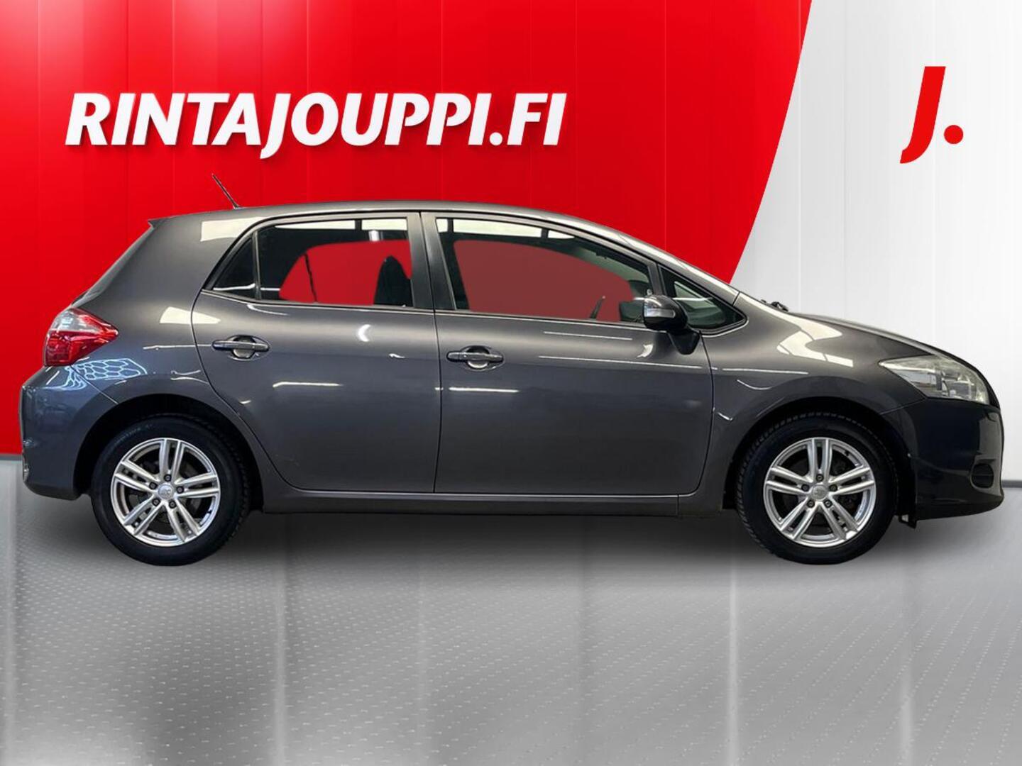TOYOTA Auris 6