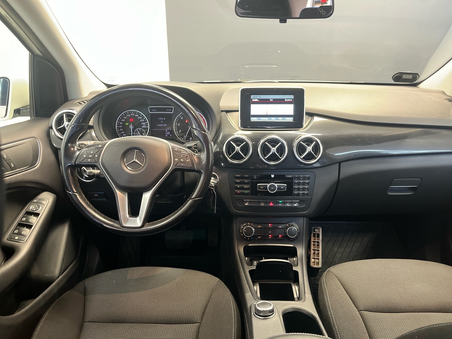 MERCEDES-BENZ B 2013