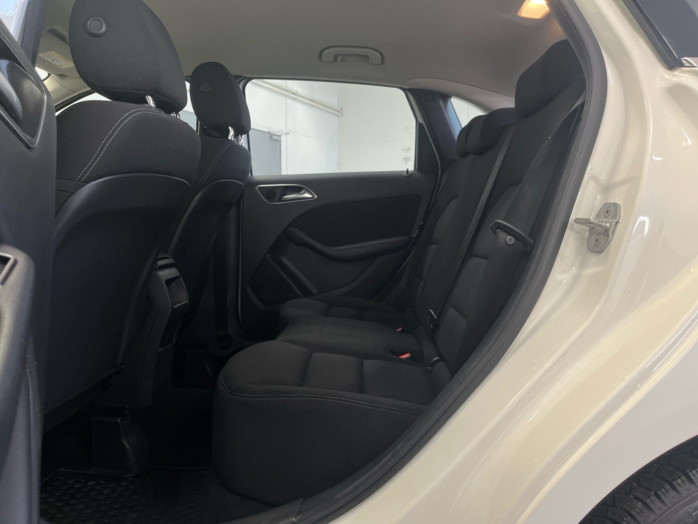 MERCEDES-BENZ B 2013