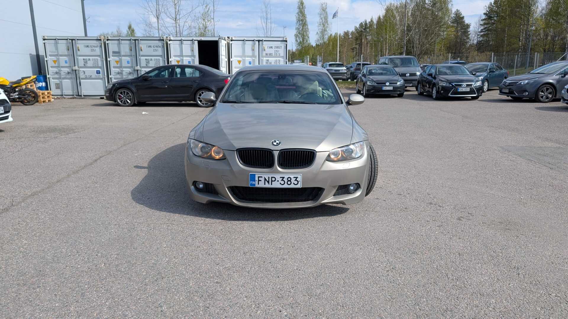 BMW 325 2007