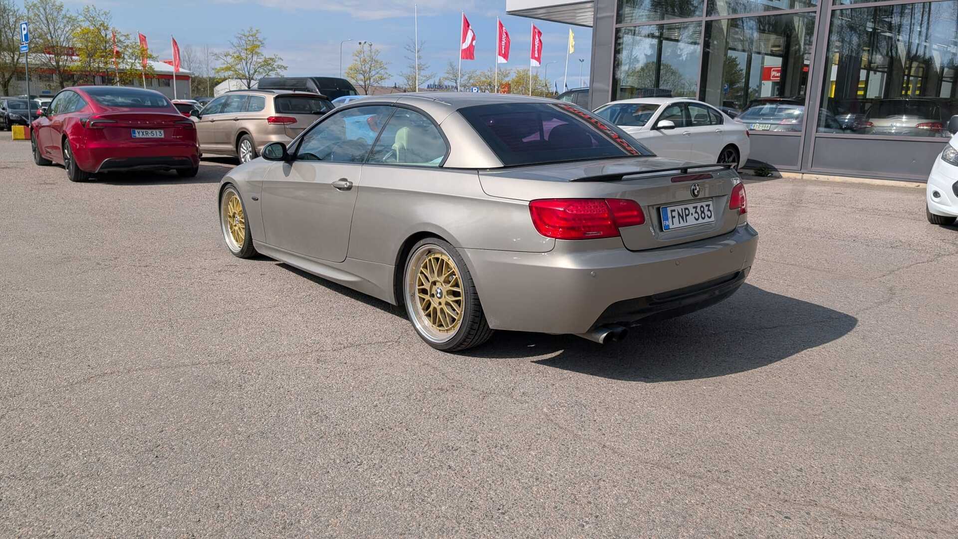 BMW 325 2007