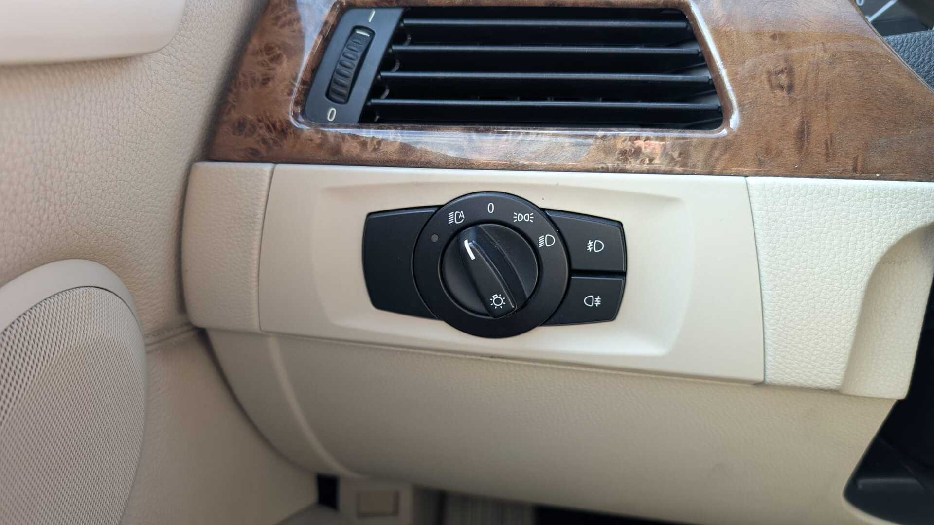 BMW 325 2007