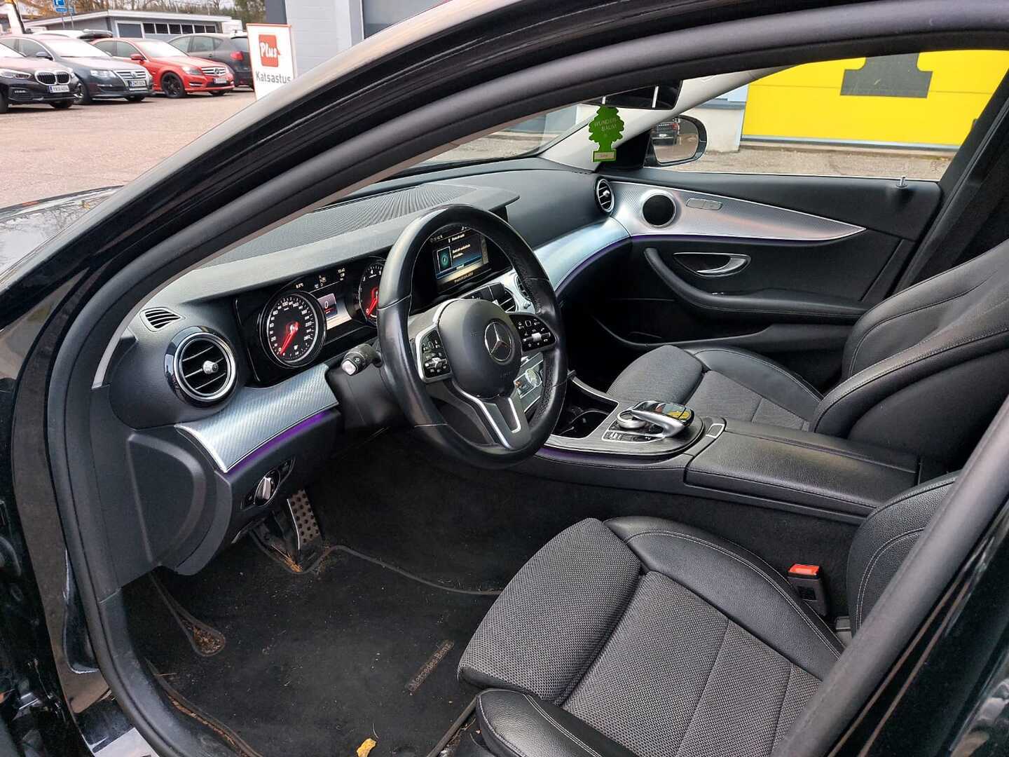 MERCEDES-BENZ E 2019