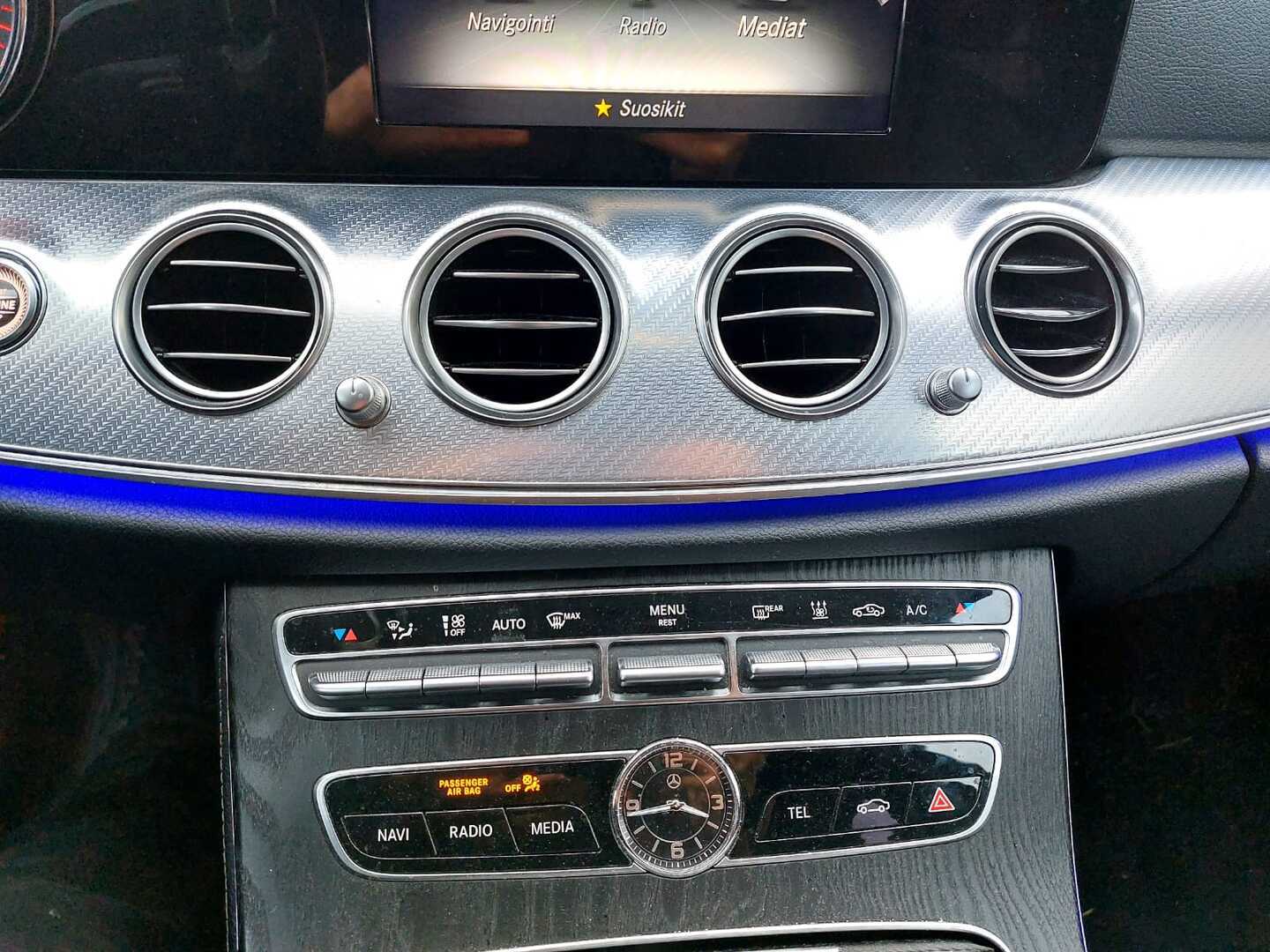 MERCEDES-BENZ E 2019