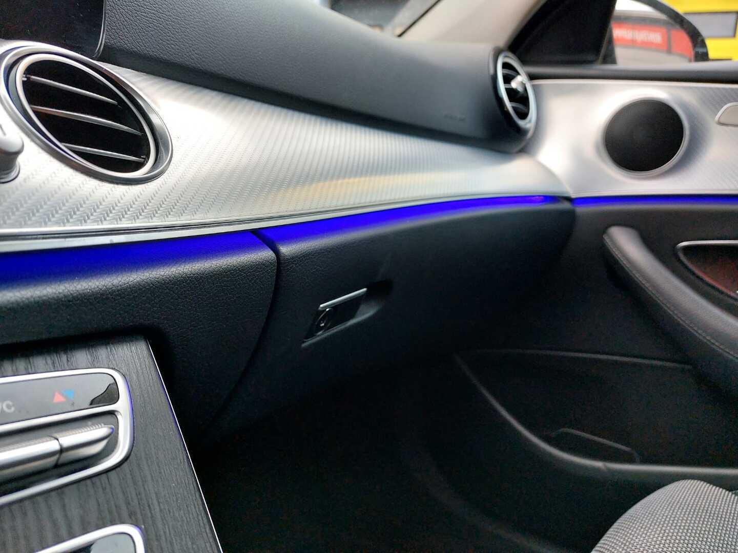 MERCEDES-BENZ E 2019