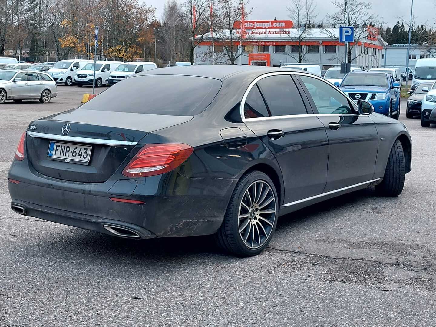 MERCEDES-BENZ E 2019