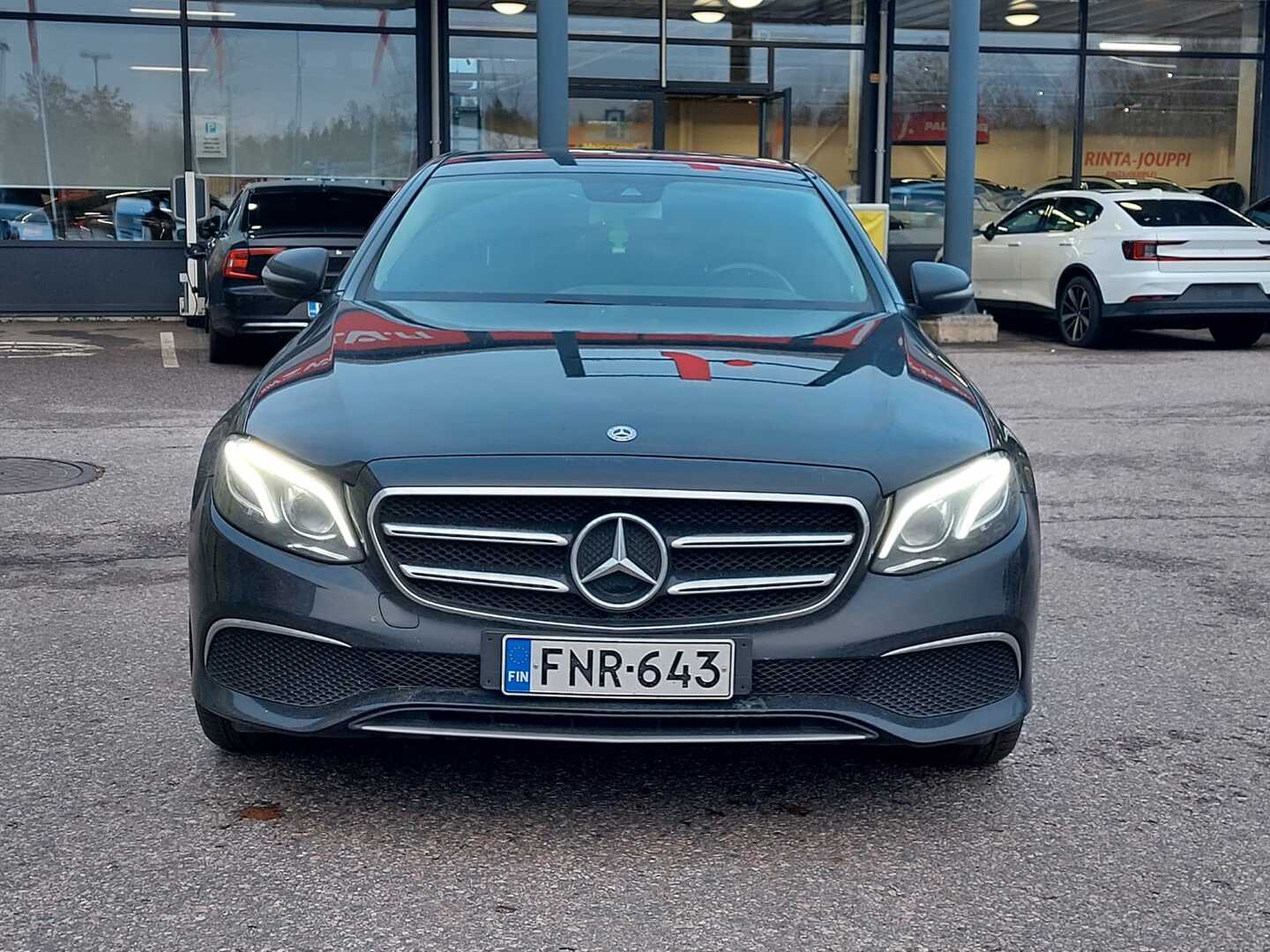 MERCEDES-BENZ E 2019