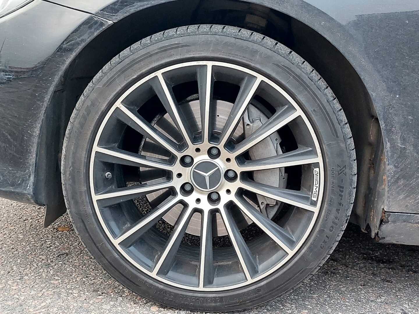 MERCEDES-BENZ E 2019