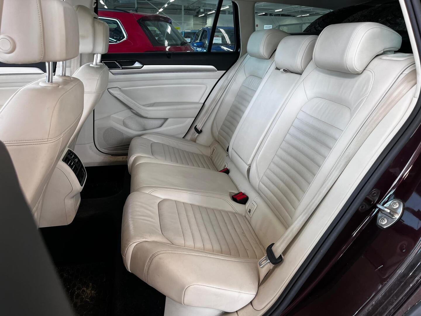 VOLKSWAGEN Passat 2016