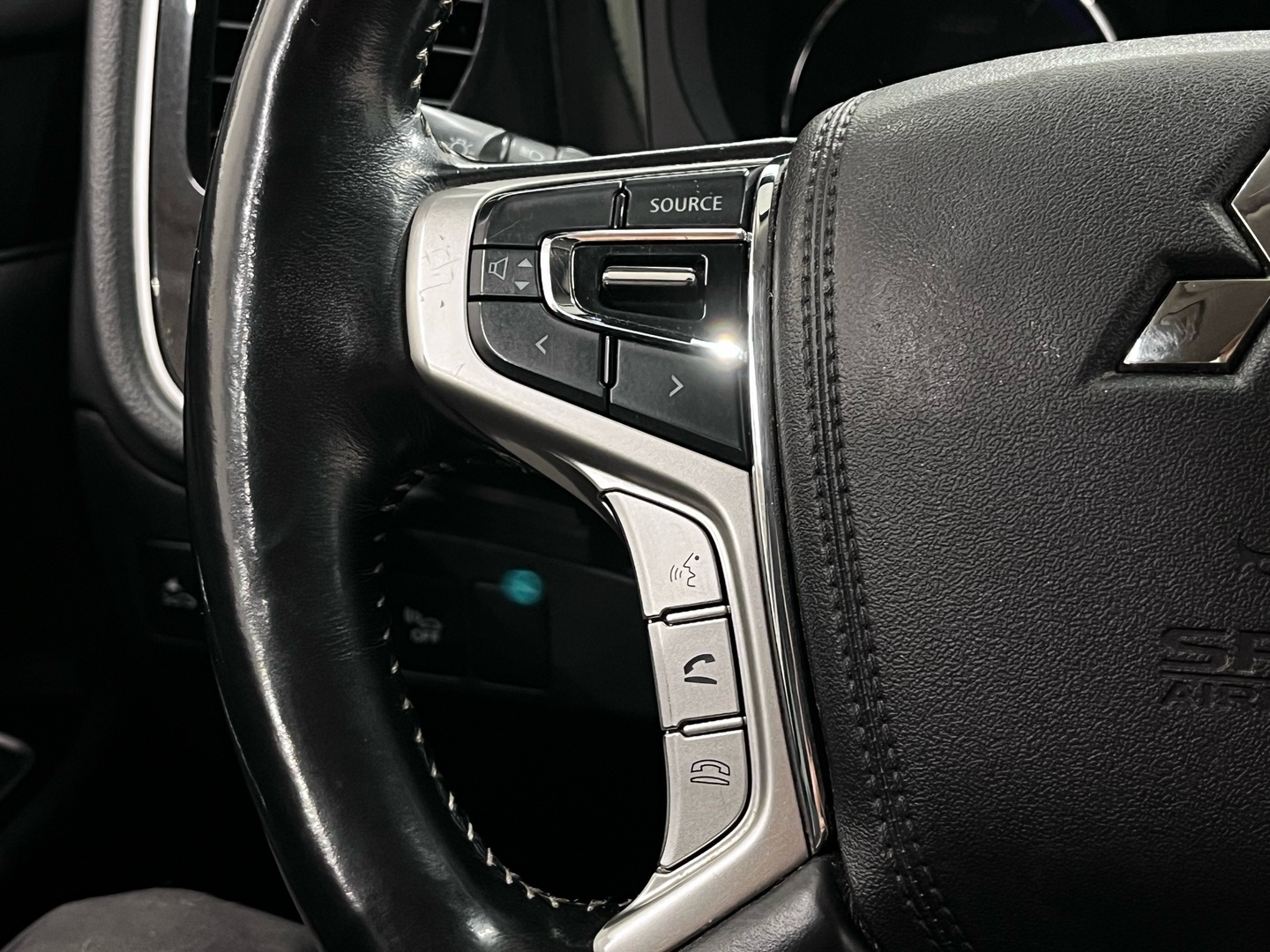 MITSUBISHI Outlander PHEV 2019