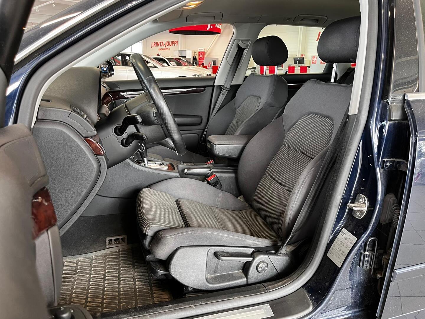 AUDI A4 2005