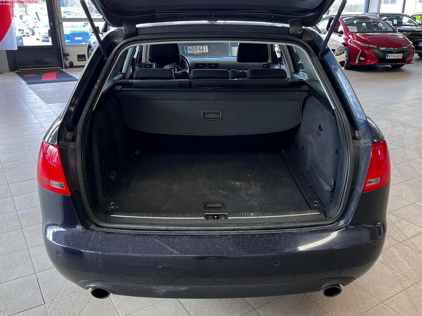 AUDI A4 2005