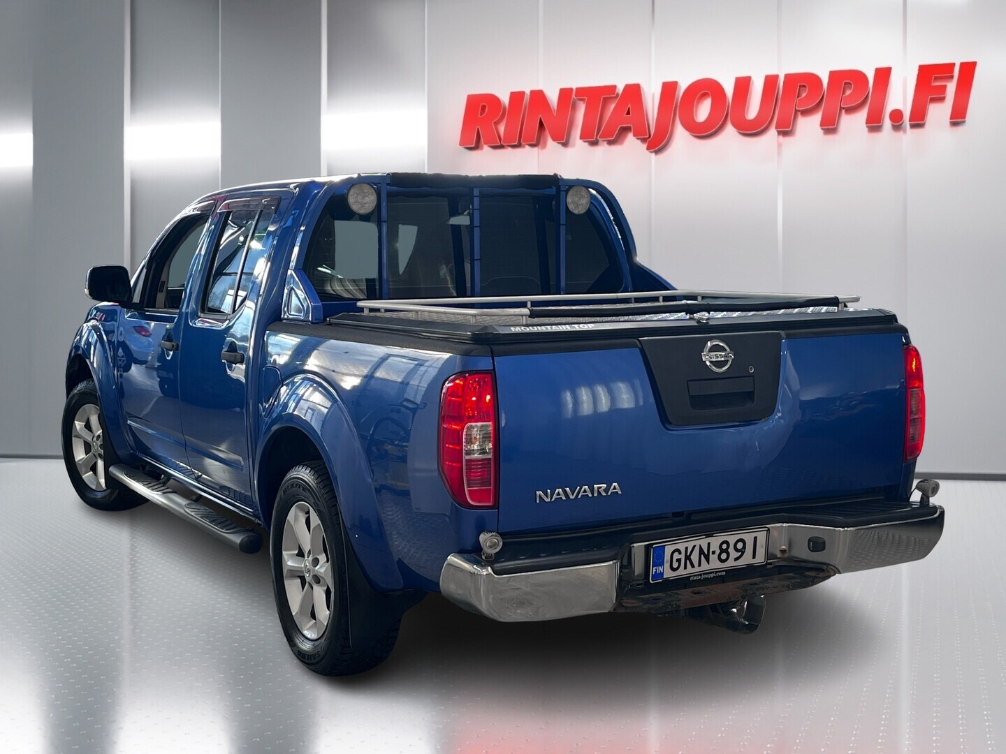 NISSAN Navara 2012
