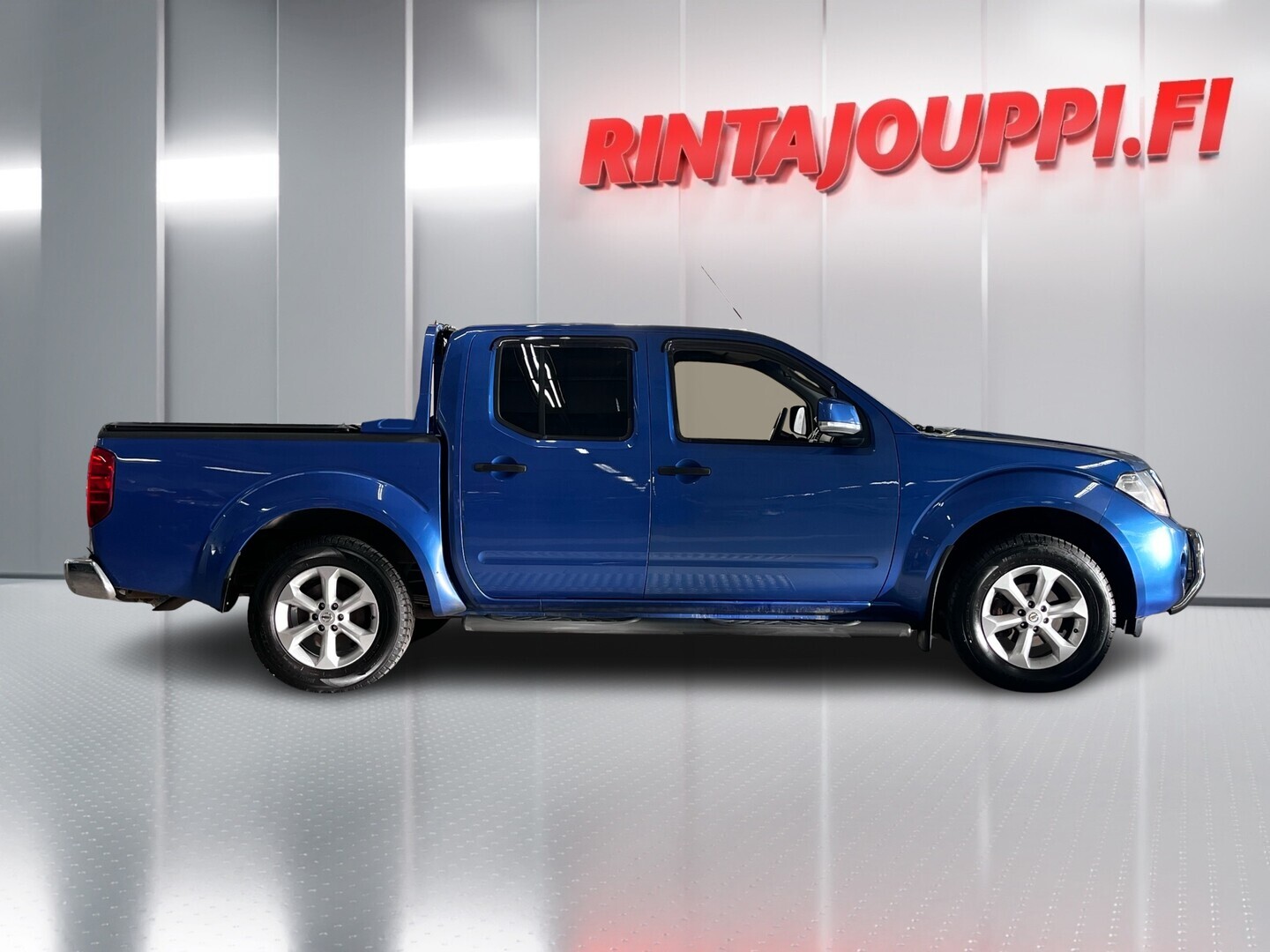NISSAN Navara 2012